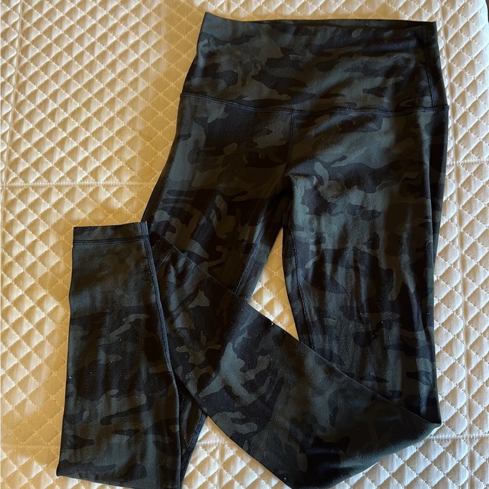 Lululemon align 28” size 6 camo green